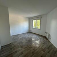 A LOUER STUDIO SECTEUR HOPITAL CENTRAL