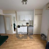 A LOUER STUDIO  MEUBLE PROCHE ARTEM-PARC STE MARIE