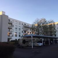 A LOUER F1B AVEC PLACE DE PARKING