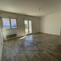 STUDIO avec place de parking