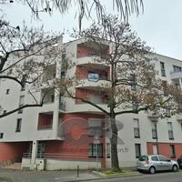 f2 avec parking - secteur place des vosges-hopital central
