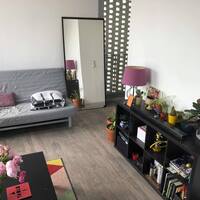 ter rue Philippe de Girard  Paris 75018 PARIS